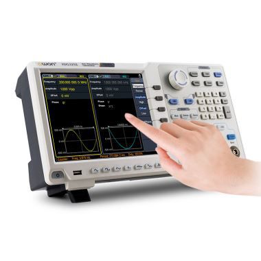 f2 din系列XDG3000中的波形发生器和跟踪控制器